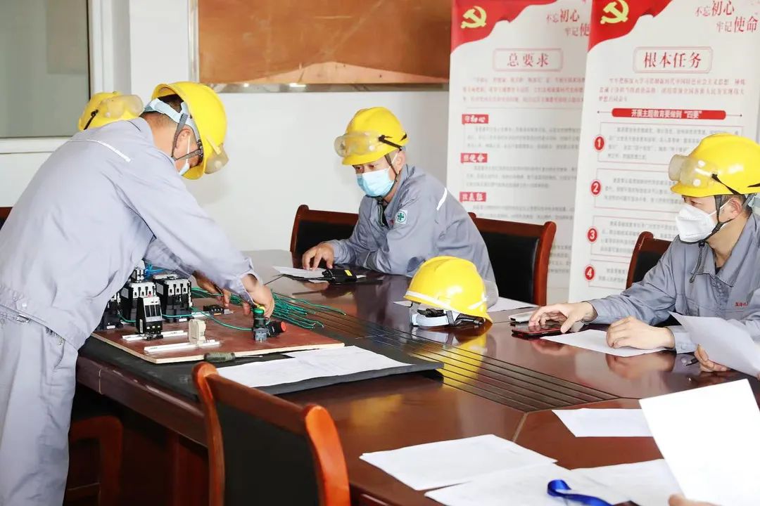 大干紅五月丨鹽海化工公司:奮力拼搏創佳績 捷報頻傳奏凱歌 大干紅五月丨鹽海化工公司:奮力拼搏創佳績 捷報頻傳奏凱歌