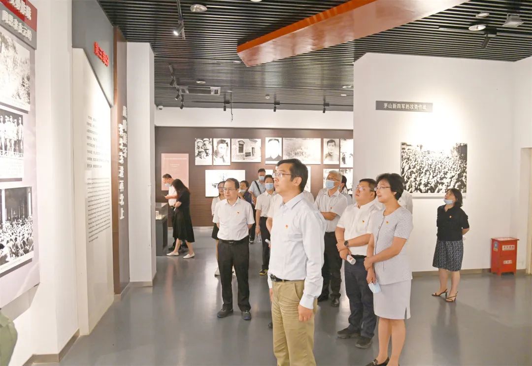 蘇鹽集團開展“學習鐵軍精神 汲取奮進力量”主題黨日活動 蘇鹽集團開展“學習鐵軍精神 汲取奮進力量”主題黨日活動