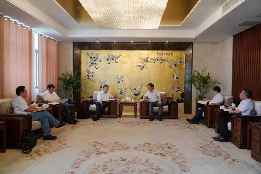 蘇鹽集團黨委書記、董事長章朝陽會見中石油儲氣庫公司執行董事、黨委書記熊建嘉 蘇鹽集團黨委書記、董事長章朝陽會見中石油儲氣庫公司執行董事、黨委書記熊建嘉