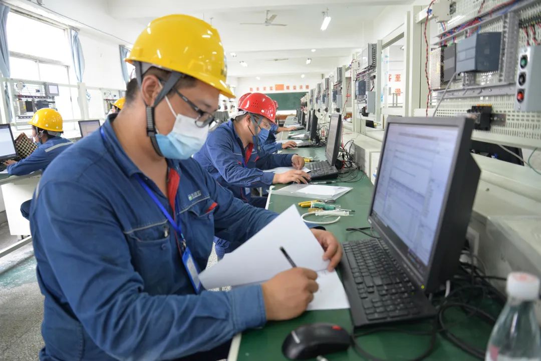 喜迎二十大 建功新時代——全省鹽業維修電工職業技能競賽在淮安舉行