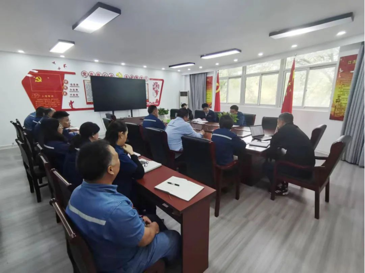 聚焦黨代會(huì)丨學(xué)習(xí)貫徹黨代會(huì) 踔厲奮發(fā)新征程——集團(tuán)各單位持續(xù)掀起學(xué)習(xí)宣傳貫徹黨代會(huì)精神熱潮 聚焦黨代會(huì)丨學(xué)習(xí)貫徹黨代會(huì) 踔厲奮發(fā)新征程——集團(tuán)各單位持續(xù)掀起學(xué)習(xí)宣傳貫徹黨代會(huì)精神熱潮